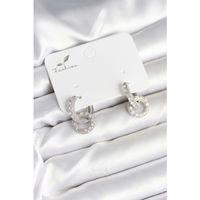 Gümüş Renk Pirinç Zirkon Taşlı Halka Model Kadın Küpe