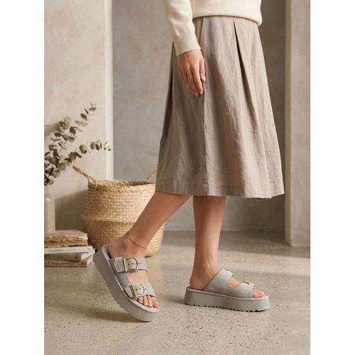 Yazlık Kadın Krem Platform Taban Tokalı Terlik