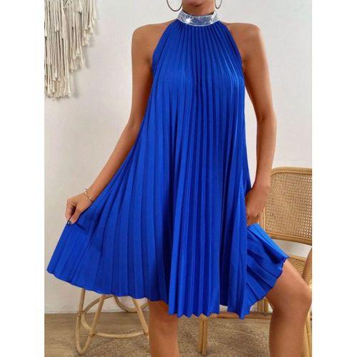 Kadın Balıkçı Yaka Omuzlardan Açık Pılelı Kısa Janjan Krep Elbise