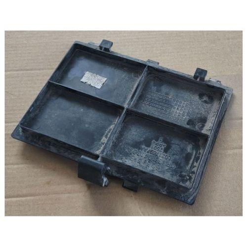 Fiat 500 için Ön İç Tekerlek Kapağı (Bu ürün Sadece Plastik parçadır - Almadan Önce Soru Sorabilirsiniz)