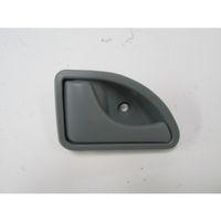 Renault Twingo 1993 1998 Ön Kapı İç Açma Kolu Sol Gri Pütürlü 8200259376