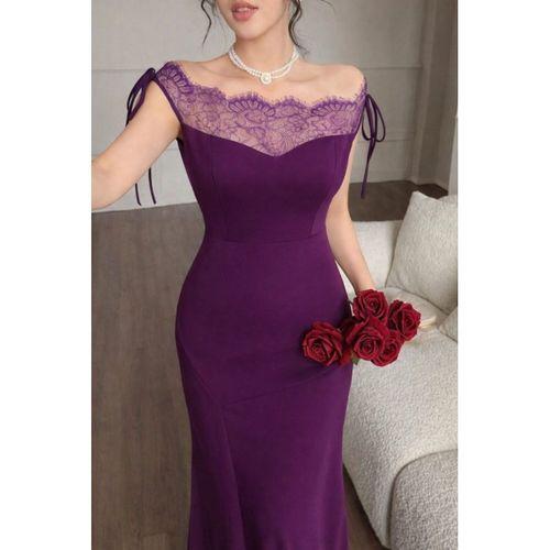 Kadın Göğüs Ve Yakası Dantel Detaylı Kayık Yaka Görünümlü Uzun Ithal Krep Elbise