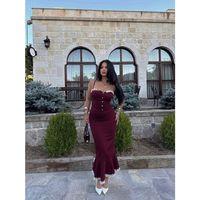 Kadın Güpür Dantel Detaylı Gizli Fermuarlı Midi Boy Elbise