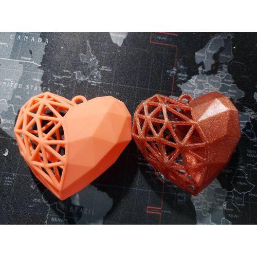 Düşük Poli Yarı Voronoi Kalp - 5142340