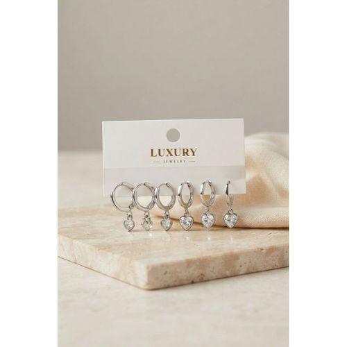 Kalp Zirkon Taşlı Gümüş Renk Pirinç Set Küpe