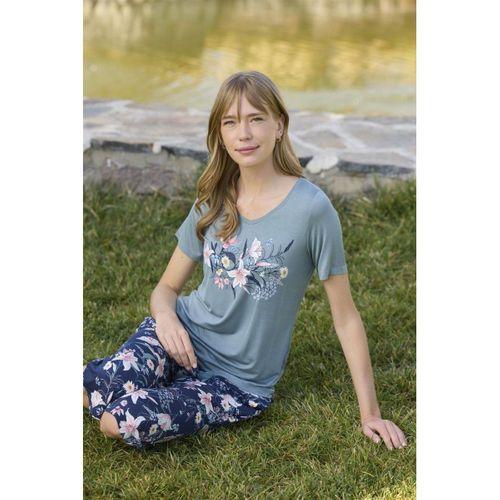 Çiçek Ve Yaprak Desenli Ve Baskılı Kapri Takımı