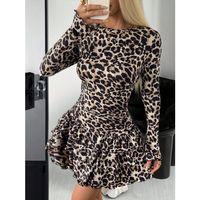 Kadın Uzun Kollu Balıkçı Yaka Fırfırlı Leopar Desenli Modal Elbise