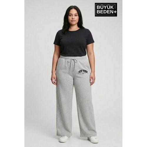 Kadın Büyük Beden Bol Paça  Yüksek Bel Lastikli NewYork Baskılı Eşofman Altı SPR26BEA988-5