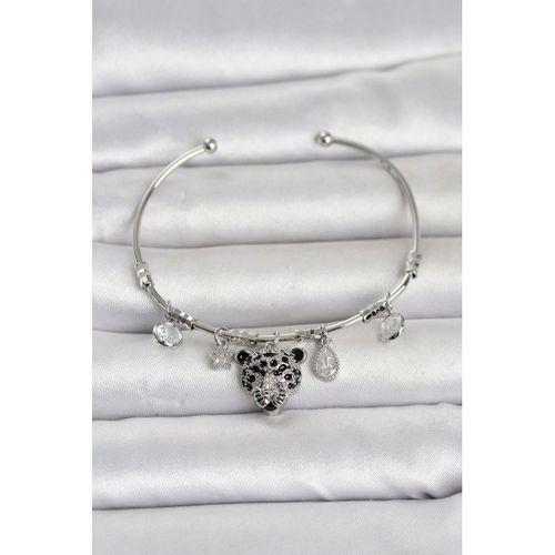 Pirinç Gümüş Renk Leopar Detaylı Charmlı Kadın Bileklik