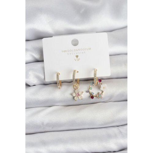 Çiçek Model Gold Renk Pirinç 3'lü Kadın Küpe Seti