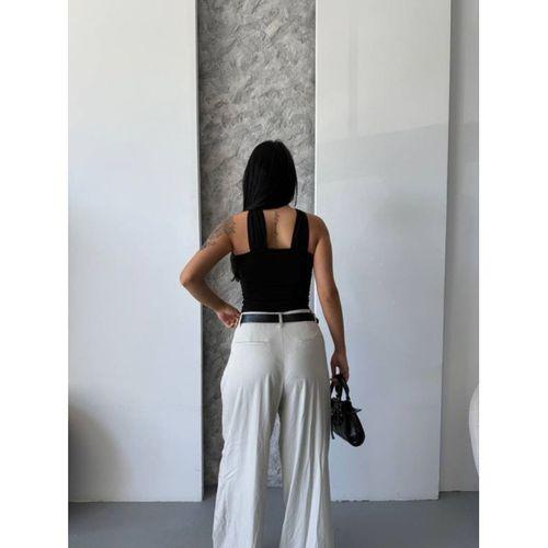 Kadın Toka Detay Halter Yaka Sandy Bluz