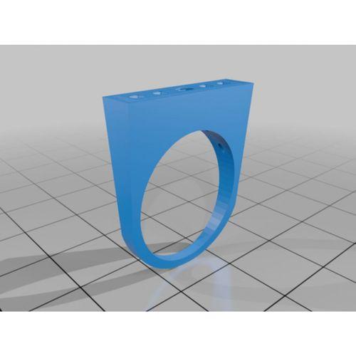 Zümrüt ve Elmaslı Yüzük (Bu ürün Sadece Plastik parçadır - Almadan Önce Soru Sorabilirsiniz)