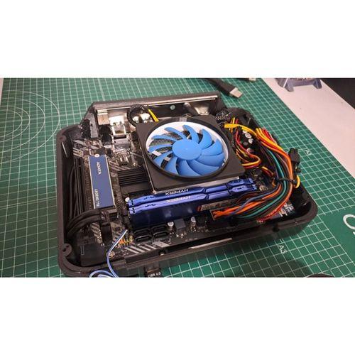 MINI ITX PC Kasa (Bu ürün Sadece Plastik parçadır - Almadan Önce Soru Sorabilirsiniz)