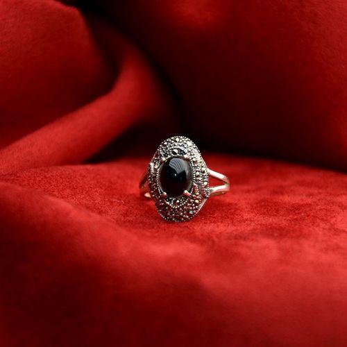 Gümüş Oval Model Oltu Taşı Kaşlı Kadın Yüzük