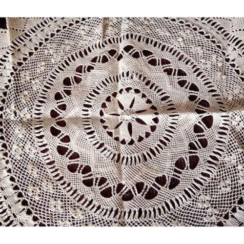 El İşi Dantel Tığ İşi Yuvarlak Ç,Çekli Bej 28Cm
