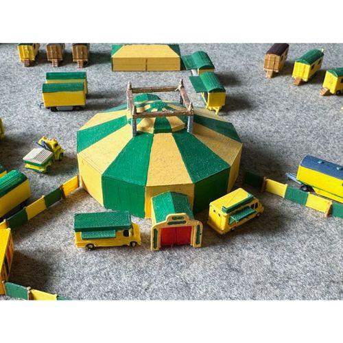 Küçük Sirk Çadırı