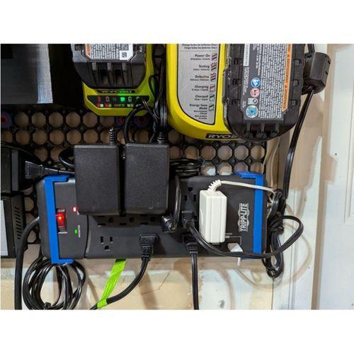 Tripp Lite TLP128TTUSBB Priz Montajı (Bu ürün Sadece Plastik parçadır - Almadan Önce Soru Sorabilirsiniz)