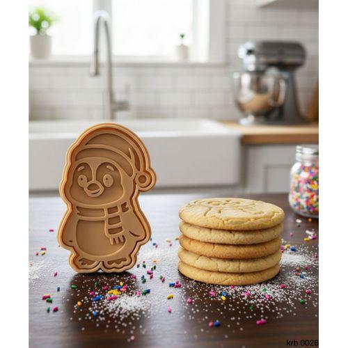 Atkılı Noel Pengueni Kurabiye Kalıbı – Şapkalı Penguen Figürlü, Çift Parça Hamur Kesici, Şeker Hamuru ve Oyun Hamuru İçin