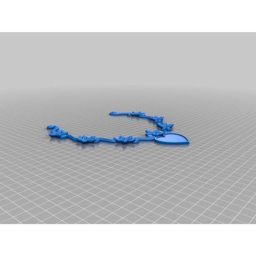 Kolye Barbie Alexa Barbie ve Elmas Şatosu'nda (Bu ürün Sadece Plastik parçadır - Almadan Önce Soru Sorabilirsiniz)