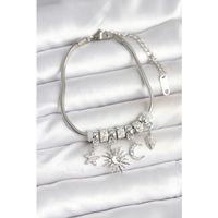 Pirinç Gümüş Renk Ay ve Güneş Charmlı Kadın Bileklik