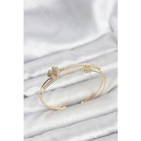 Pirinç Gold Renk Yonca Model Kadın Bileklik