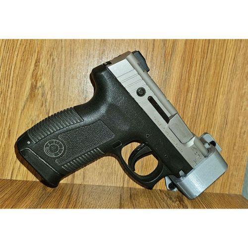 Taurus PT145PRO Dock (Bu ürün Sadece Plastik parçadır - Almadan Önce Soru Sorabilirsiniz)