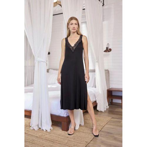 Göğüs Ve Sırt Dekolteli Dantelli Ve Yırtmaçlı Gecelik