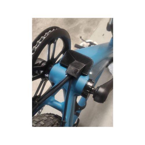 3D baskı Eskute Netuno kadro kapatma ve kablo koruma aparatı (Bu ürün Sadece Plastik parçadır - Almadan Önce Soru Sorabilirsiniz)