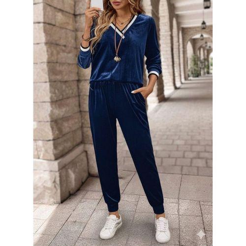 Kadın Uzun Kollu V Yaka Kadife Bluz Ve Pantolon Ikili Takım