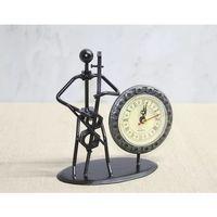 Metal Saatli Keman Çalan Müzisyen Alk4333