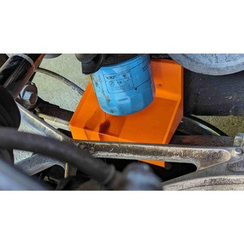 Yağ Filtresi Doldurma Hunisi – 3D Baskı Otomotiv Aksesuarı (Bu ürün Sadece Plastik parçadır - Almadan Önce Soru Sorabilirsiniz)