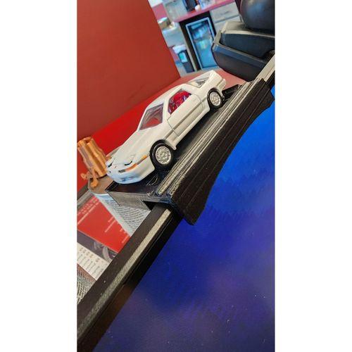 Diecast Car Stand Monitör Kelepçesi – 6895421