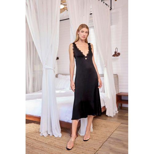 Göğüs Ve Sırt Dekolteli Dantelli Saten Gecelik