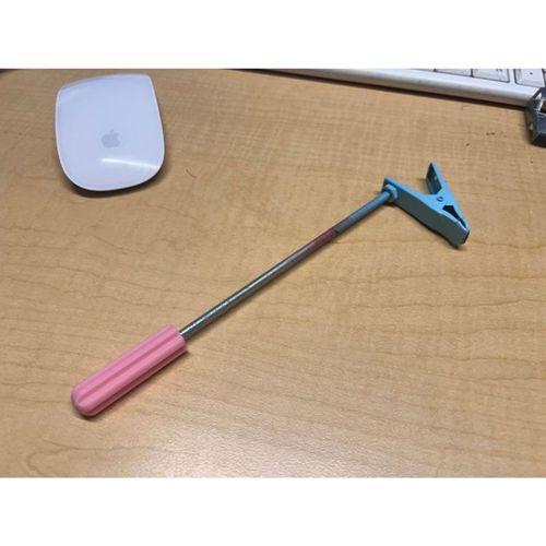 Yaylı Klips Boyama Tutacağı Sapı 3D Baskı (Bu ürün Sadece Plastik parçadır - Almadan Önce Soru Sorabilirsiniz)