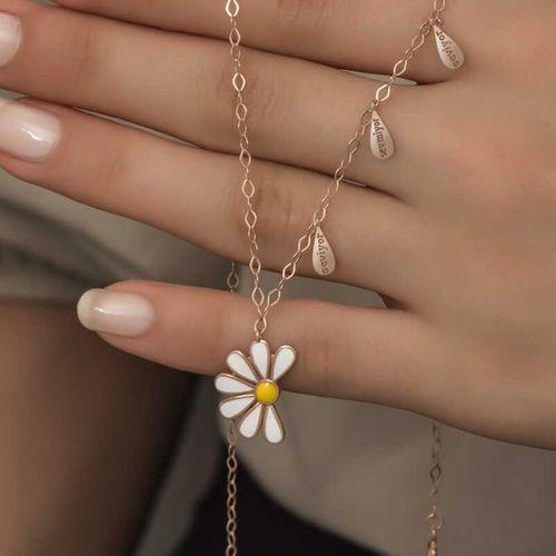 Lucky Life 925 Ayar Gumuss  Rose Papatya Seviyor Sevmiyor Bayan Kolye