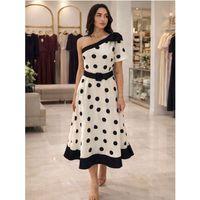 Kadın Omuz Dekolteli Fiyonk Ve Puantiye Detay Maxi Boy Elbise