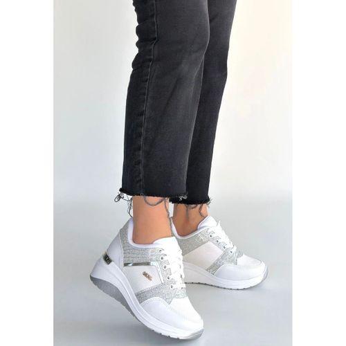 Geja Beyaz Cilt Bağcıklı Spor Ayakkabı