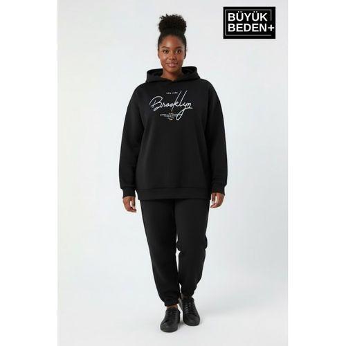 Kadın Büyük Beden Kapüşonlu El yazılı Brooklyn Baskılı Rahat Kalıp Sweatshirt SPR26BSWK958