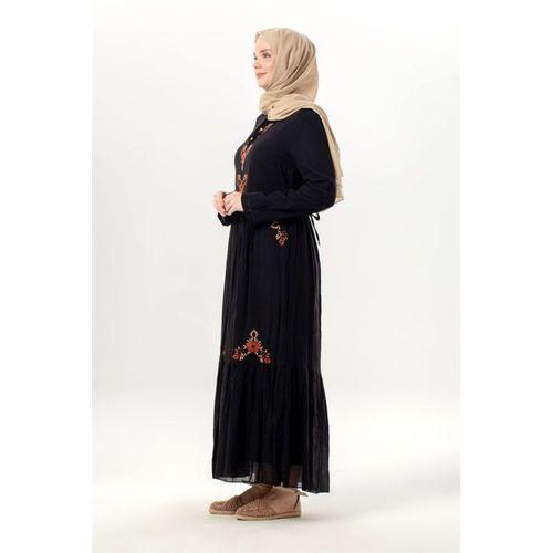 Uzun Kol Zühre Nakış Detaylı Bağcık Yaka Cepli Vual Uzun Elbise Siyah Syh
