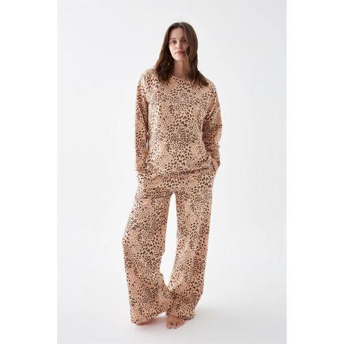 Kadın Oversize Bej Leopar Desenli Pamuklu Kalın Pijama Takımı