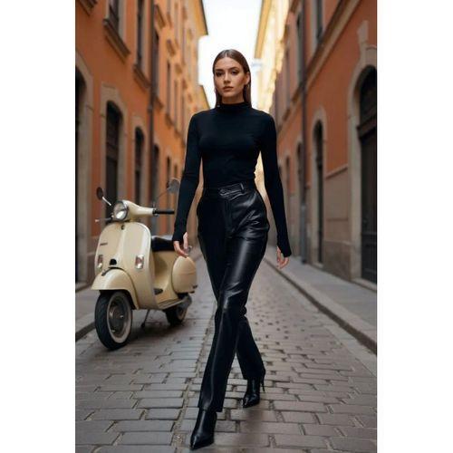 Kadın Siyah Parmak Geçmeli Uzun Kollu Body Esnek Fit Bluz