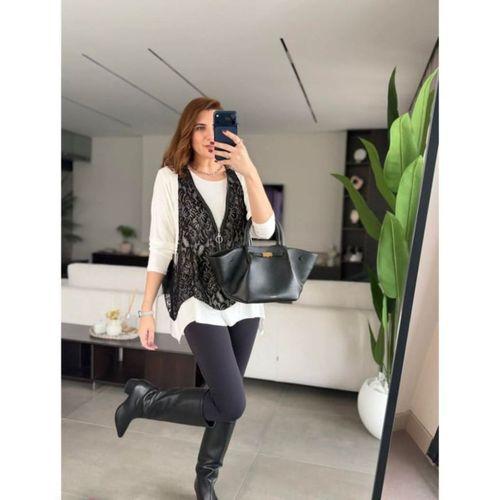 Kadın Uzun Kollu Asimetrik Kesim Bluz Ve Dantel Güpür Transparan Detay Fermuarlı Yelek Ikili Takım