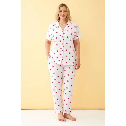 Kadın Beyaz Kırmızı Kalp Desenli Önden Düğmeli Büyük Beden Pijama Takımı