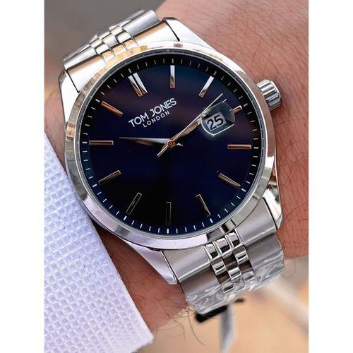 Tom Jones Bileklik Hediyeli Çelik Kordon 3 Atm Suya Dayanıklı 2 Yıl Garantili Erkek Kol Saati 10088.3