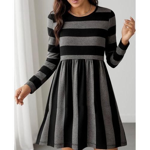 Kadın Uzun Kollu Bisiklet Yaka çizgili Desen Detaylı Süprem Mini Elbise