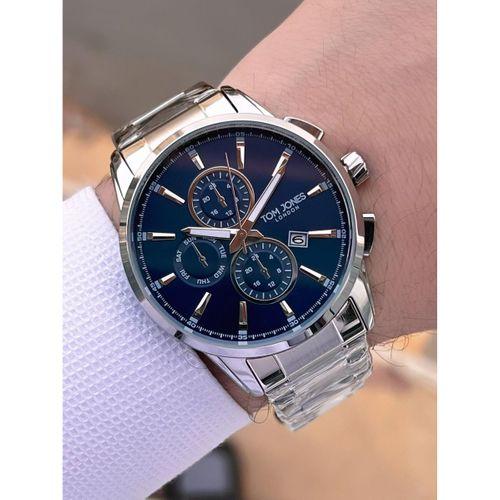 Tom Jones Bileklik Hediyeli Çelik Kordon 3 Atm Suya Dayanıklı 2 Yıl Garantili Erkek Kol Saati 2462.3