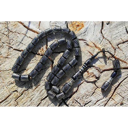 Kesme Piramit Zikzak İşlemeli Oltu Taşı  Tespih