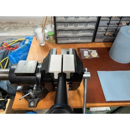 Süspansiyon Fork Steerer Tube Vise Kelepçe Yumuşak Çeneler (Bu ürün Sadece Plastik parçadır - Almadan Önce Soru Sorabilirsiniz)