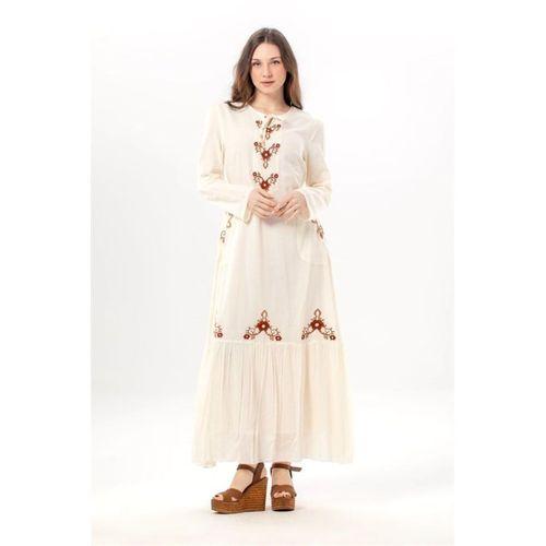 Uzun Kol Zühre Nakış Detaylı Bağcık Yaka Cepli Vual Uzun Elbise Krem Krm
