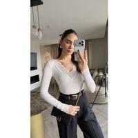 Kadın Uzun Kollu V Yaka Dantel Güpür Detay Bluz